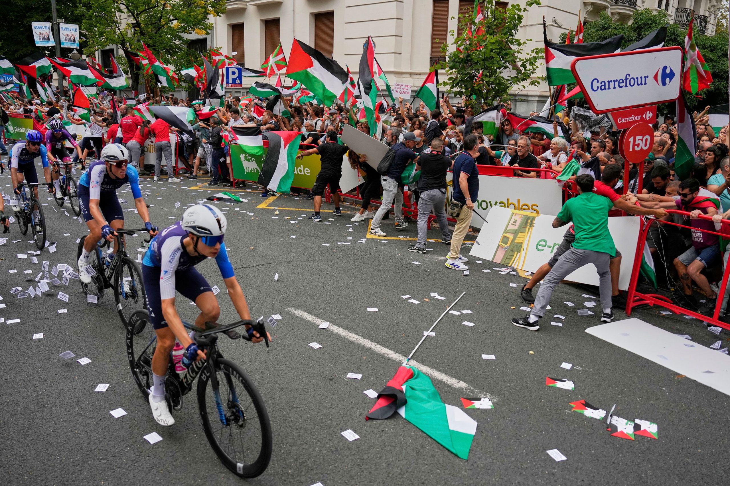 Israeli Cycling Team Pulls Out of Italian Race Amid Escalating Safety Concerns