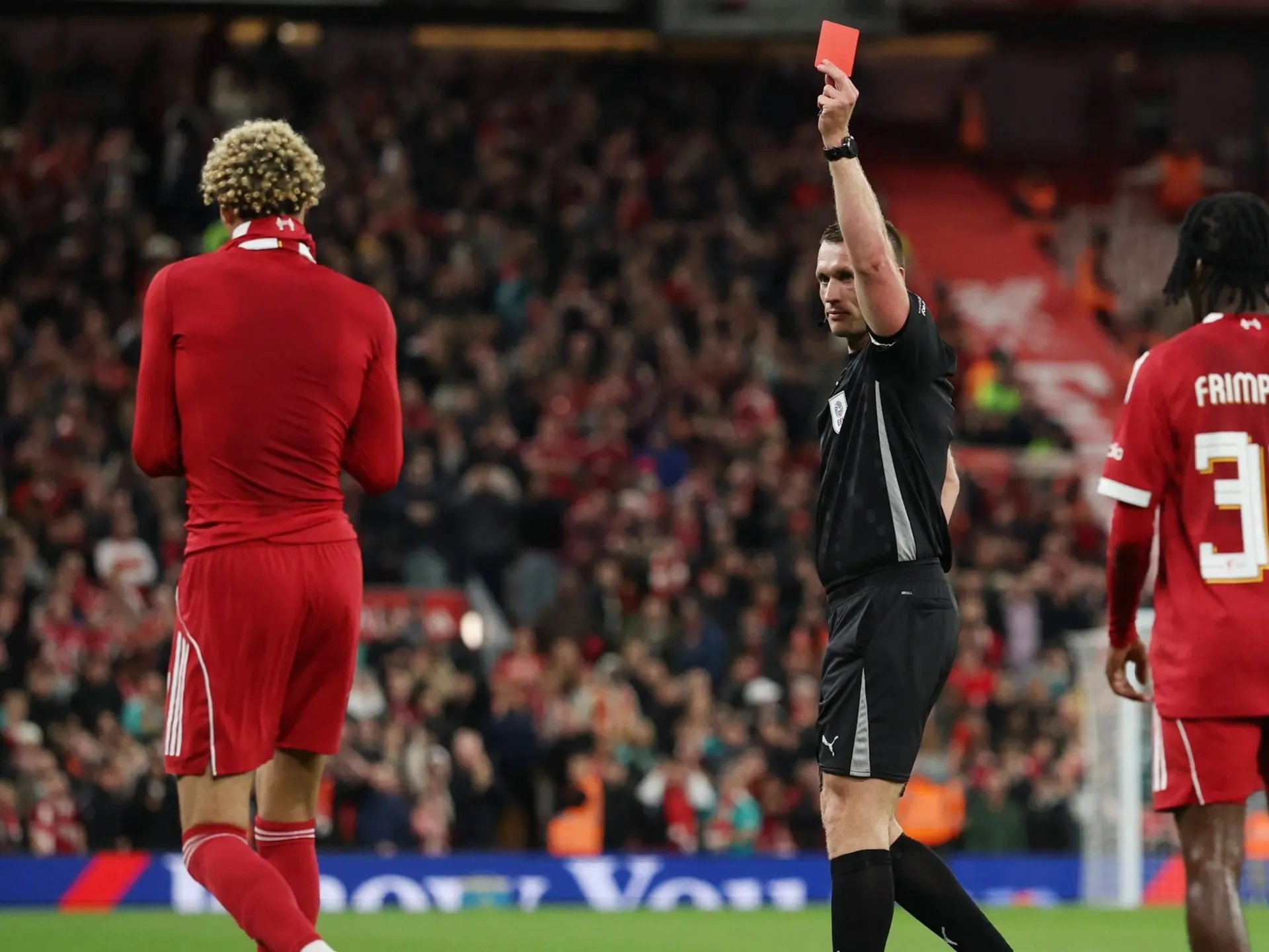 Liverpool Forward Hugo Ekitike Fined $666,000 After EFL Cup Red Card Incident