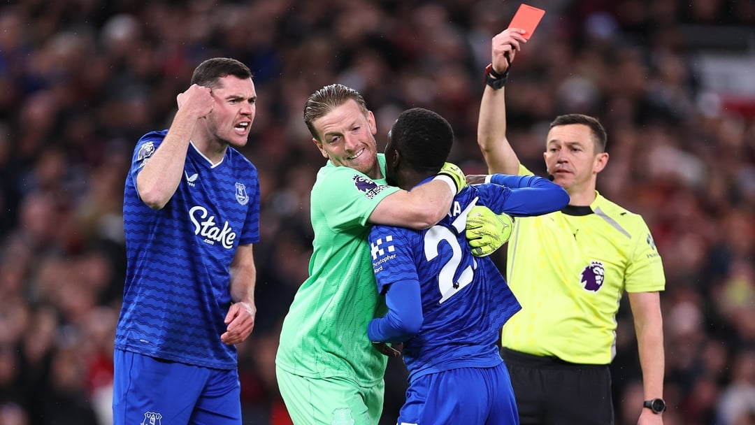 Idrissa Gueye Apologizes to Teammate Michael Keane Following Red Card Incident in Everton’s Premier League Victory Over Manchester United